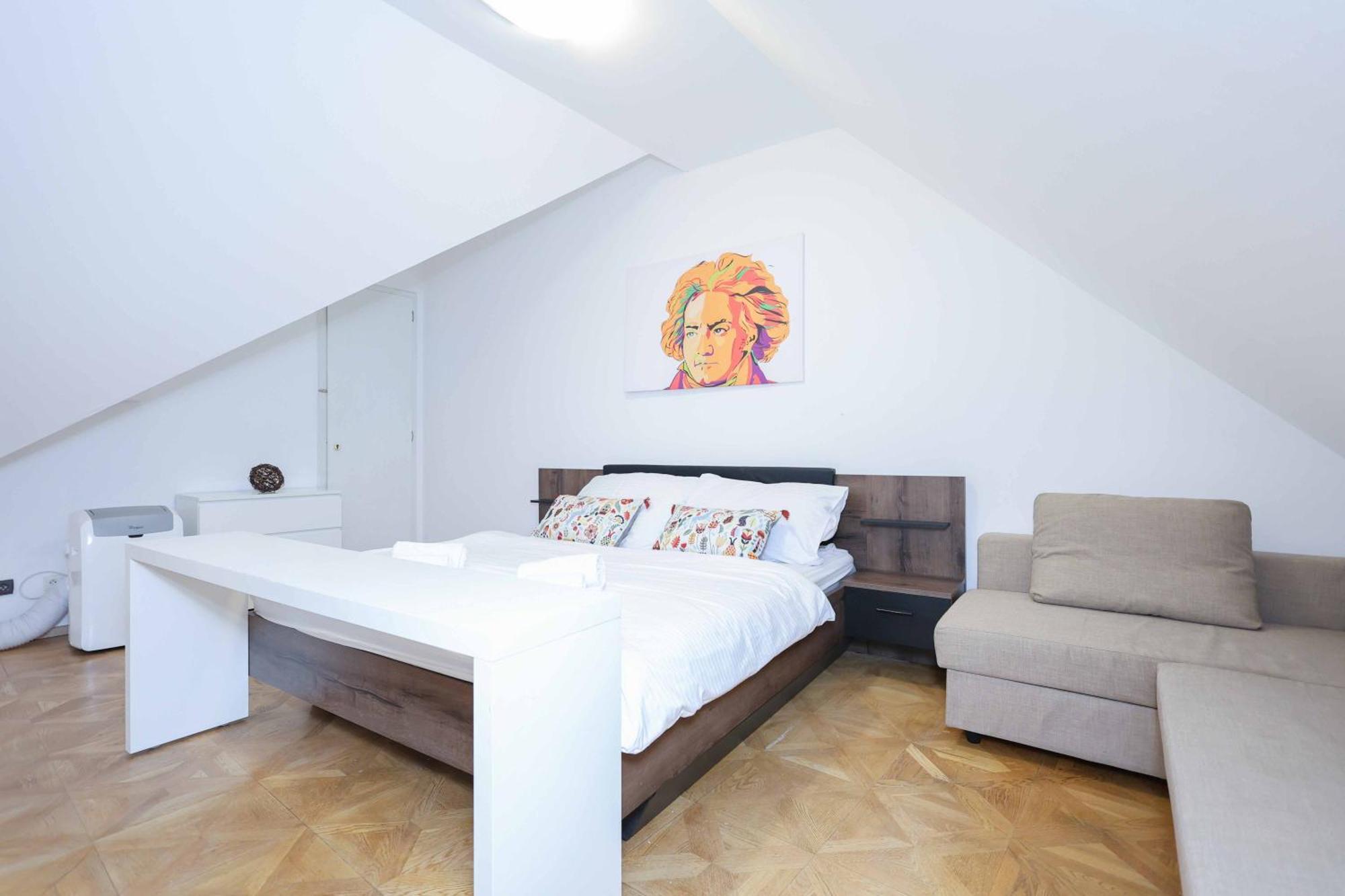 Beethoven Apartments Bratislava Buitenkant foto