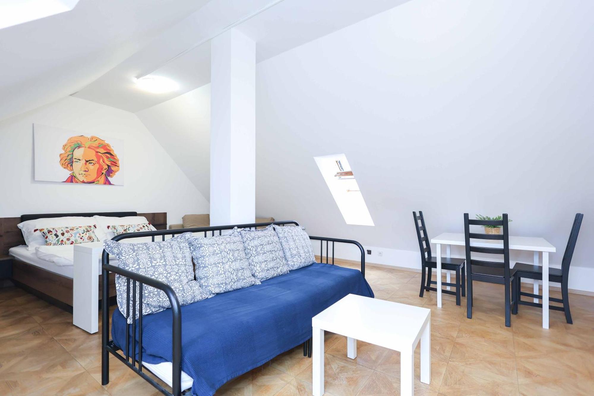 Beethoven Apartments Bratislava Buitenkant foto
