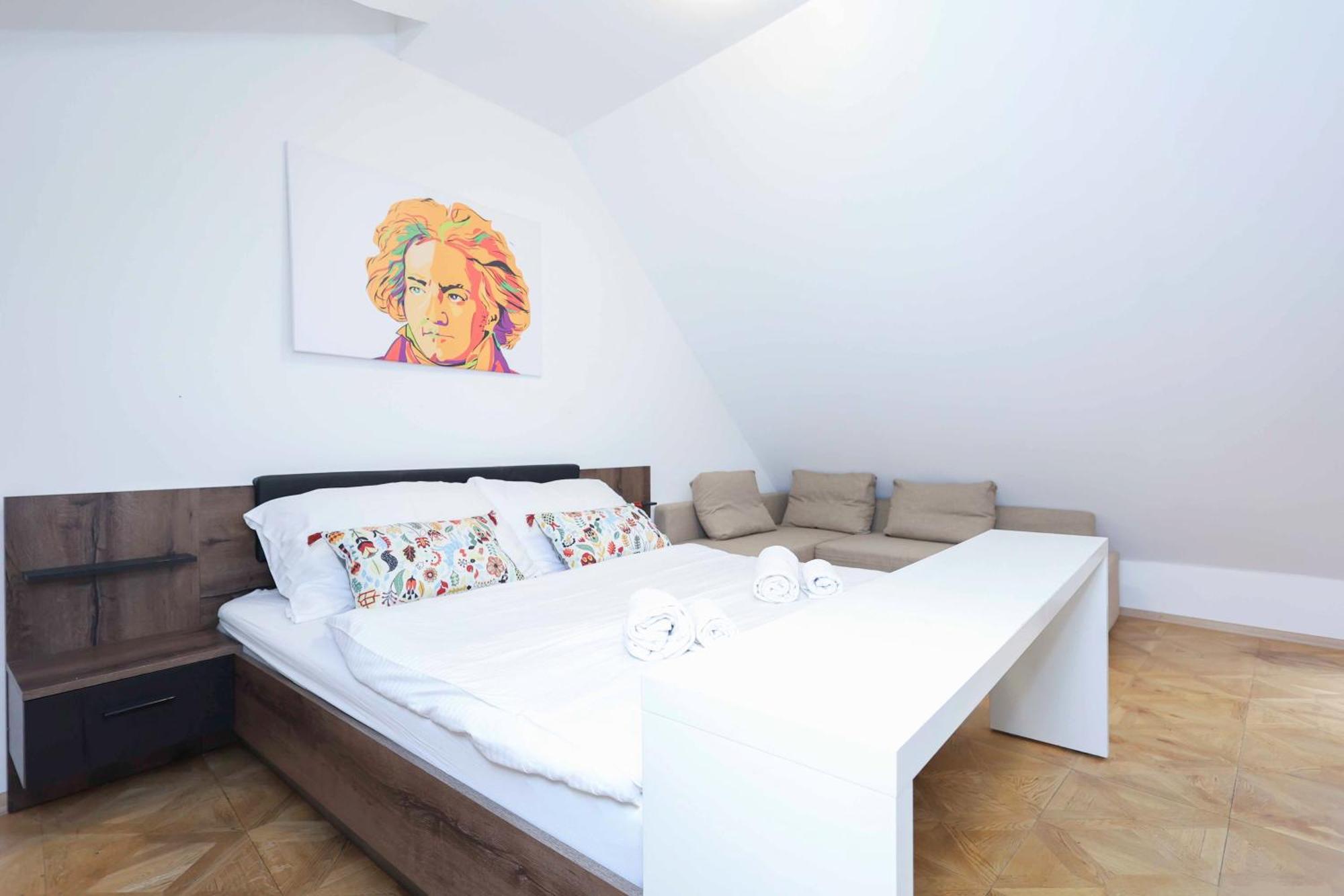 Beethoven Apartments Bratislava Buitenkant foto